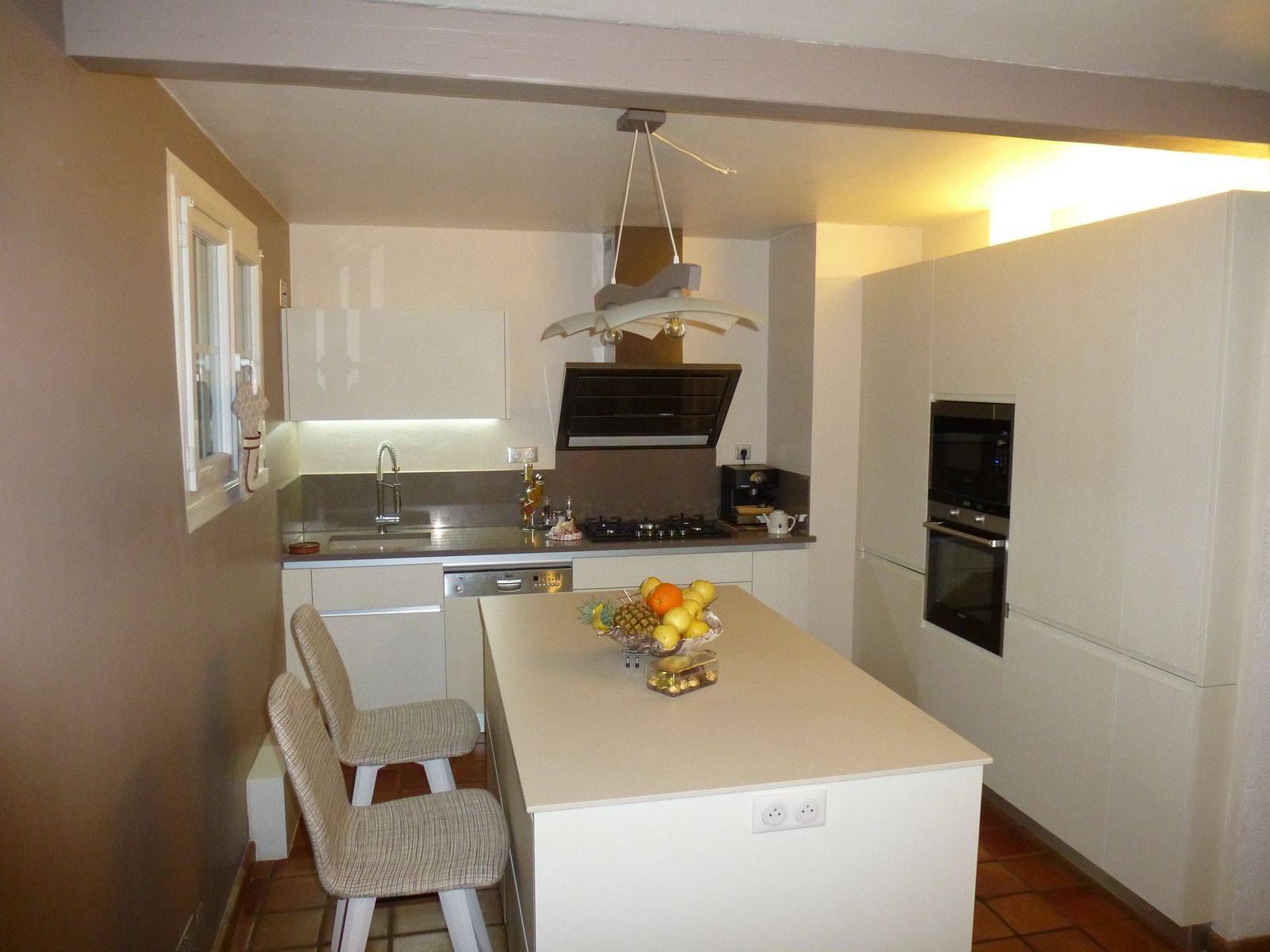 cuisine design en laque