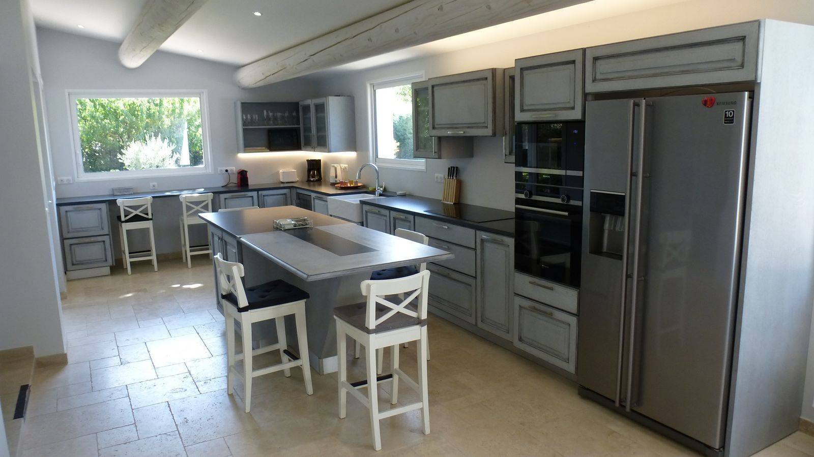 Réalisez votre cuisine provençale moderne avec ABDselect cuisiniste en Vaucluse