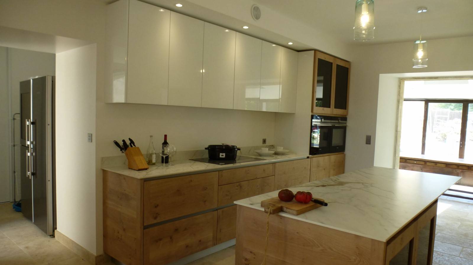 ilot central avec plan de travail en dekton