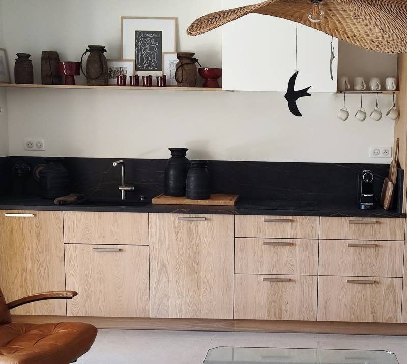 3.	Espace cuisine naturel et sans poignée installé près d’Avignon